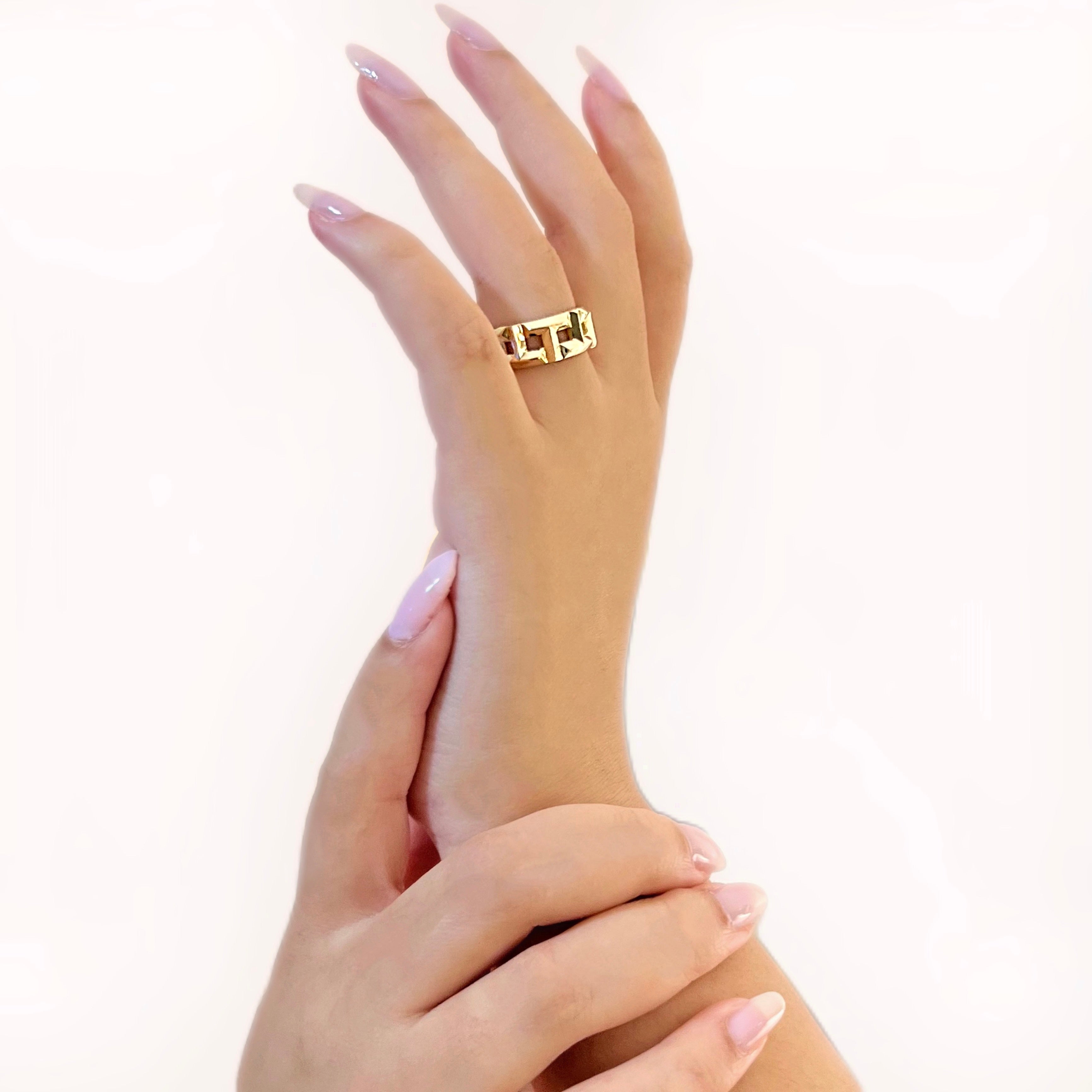 Anillo T de oro amarillo de 14 k