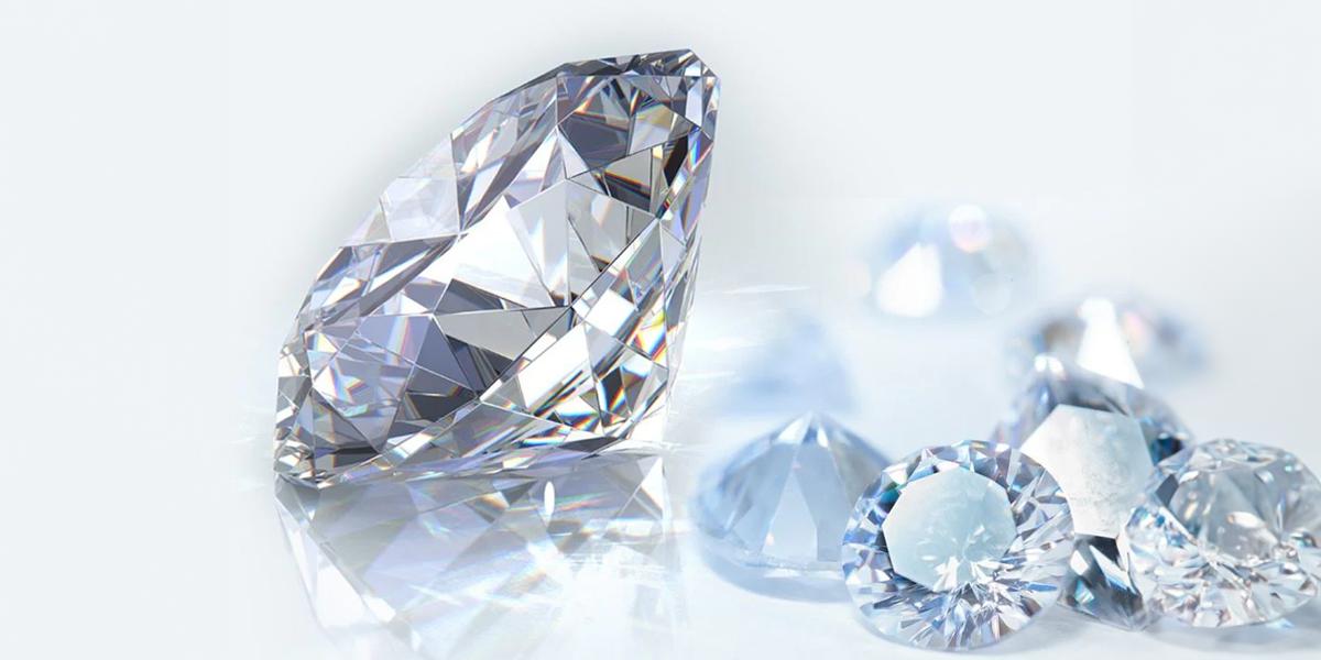 NATURAL DIAMONDS OR LAB-GROWN? HERE'S WHAT TO CHOOSE