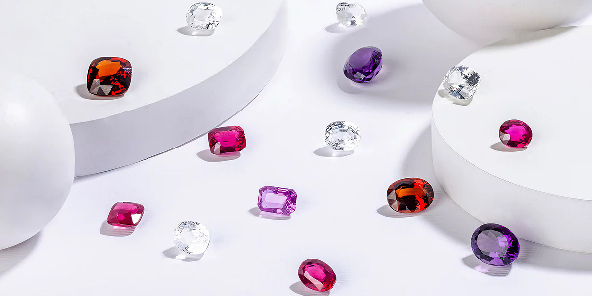 GEMSTONES: DIFFERENCE BETWEEN NATURAL, LAB-GROWN, AND IMITATIONS